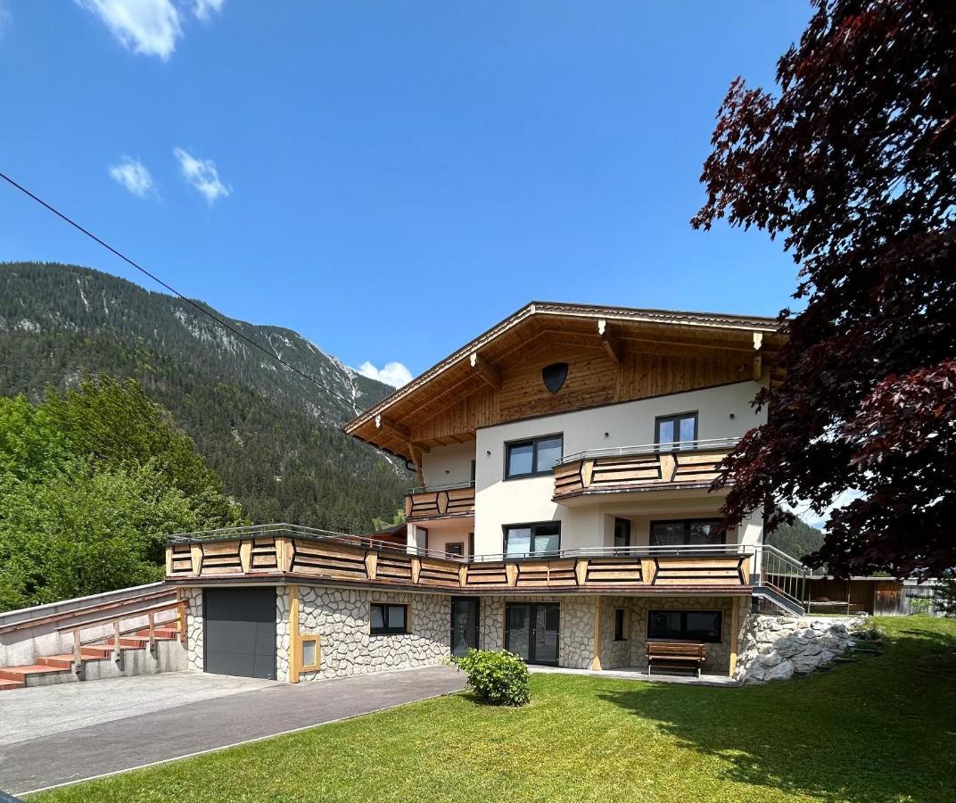 Ferienwohnungen Lodge-B Weissenbach am Lech Exterior foto